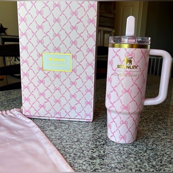 ♥️💖 Stanley x LoveShackFancy Protour 30oz Ribbon Bow BOX w/ SATIN DRAWSTRING BAG - Picture 2 of 10